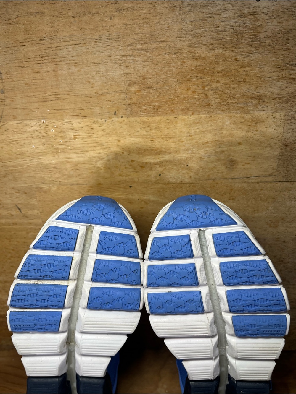 On CloudFlow 3.0 REFLECTIVE Womens Size 8 Running Shoes Sneakers Blue White - Picture 10 of 12